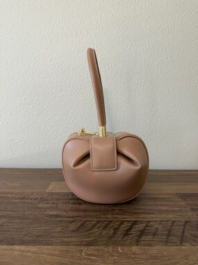 Sculpted Wristlet Bag in Tan